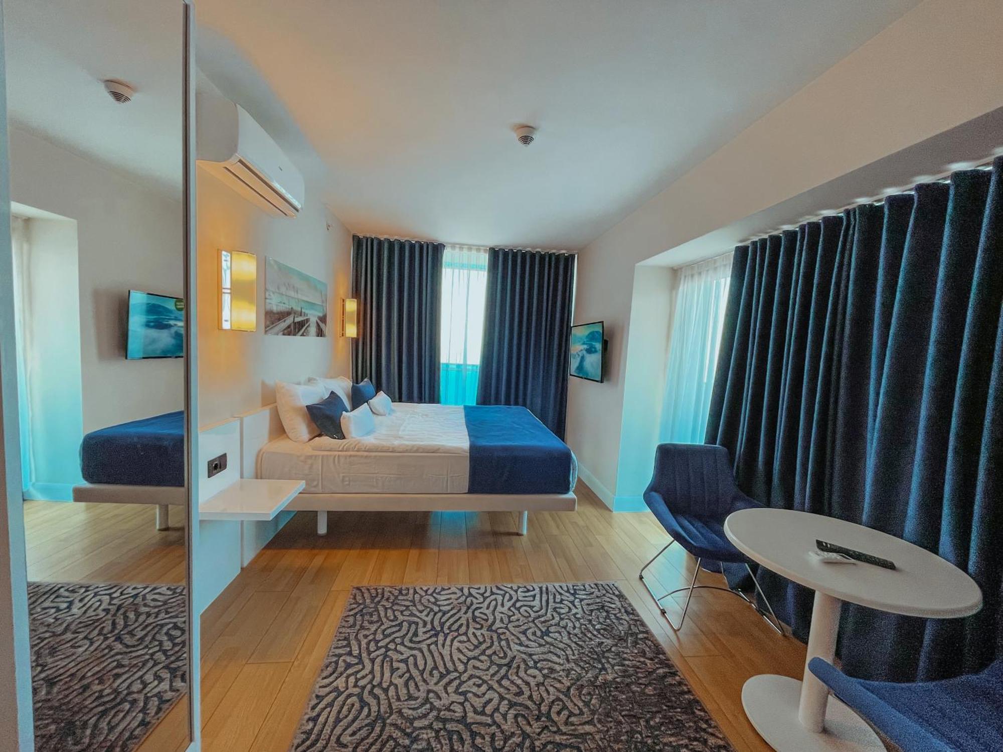 Batumi Floor40 Ξενοδοχείο Εξωτερικό φωτογραφία