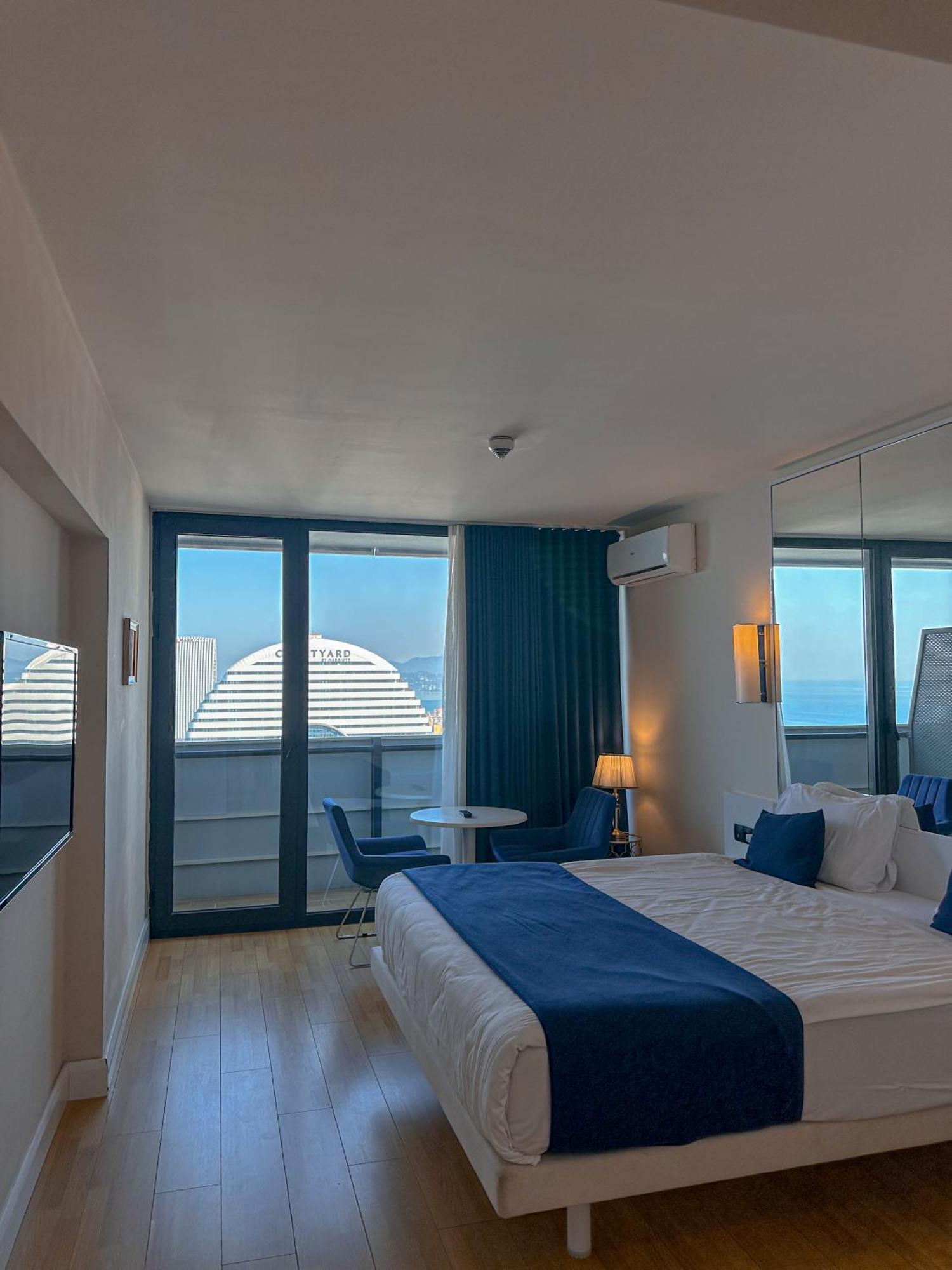Batumi Floor40 Ξενοδοχείο Εξωτερικό φωτογραφία