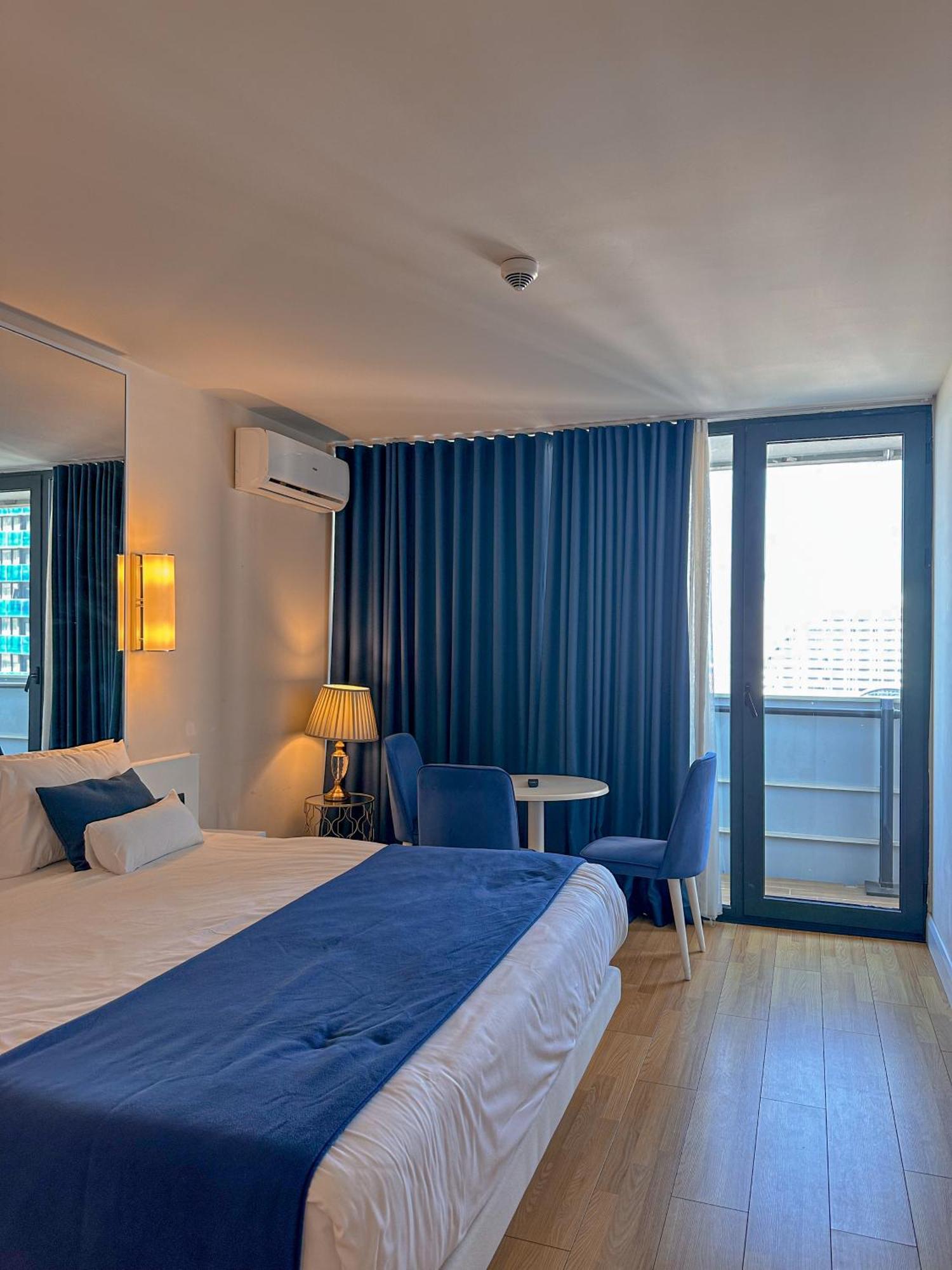 Batumi Floor40 Ξενοδοχείο Εξωτερικό φωτογραφία